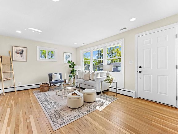 4th image of 3820 Brownhill Rd