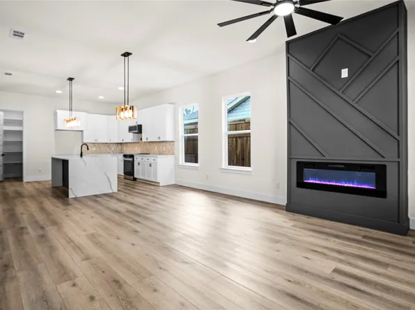 3826 York St, Dallas, TX 75210