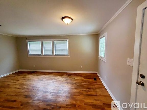 4th image of 156 Dudley Ln #B