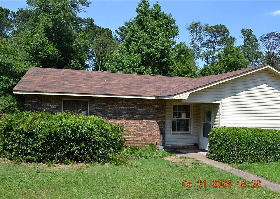 2nd image of 110 23rd Ct