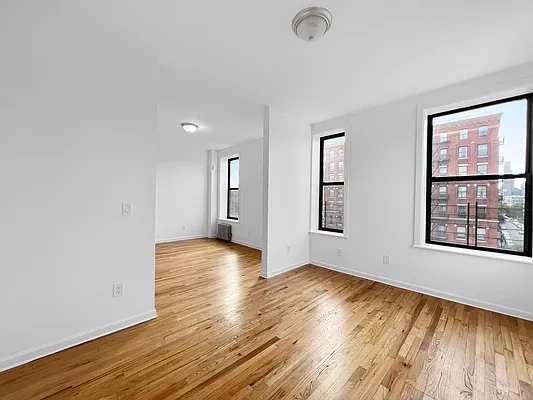 Rented by Compass | media 13