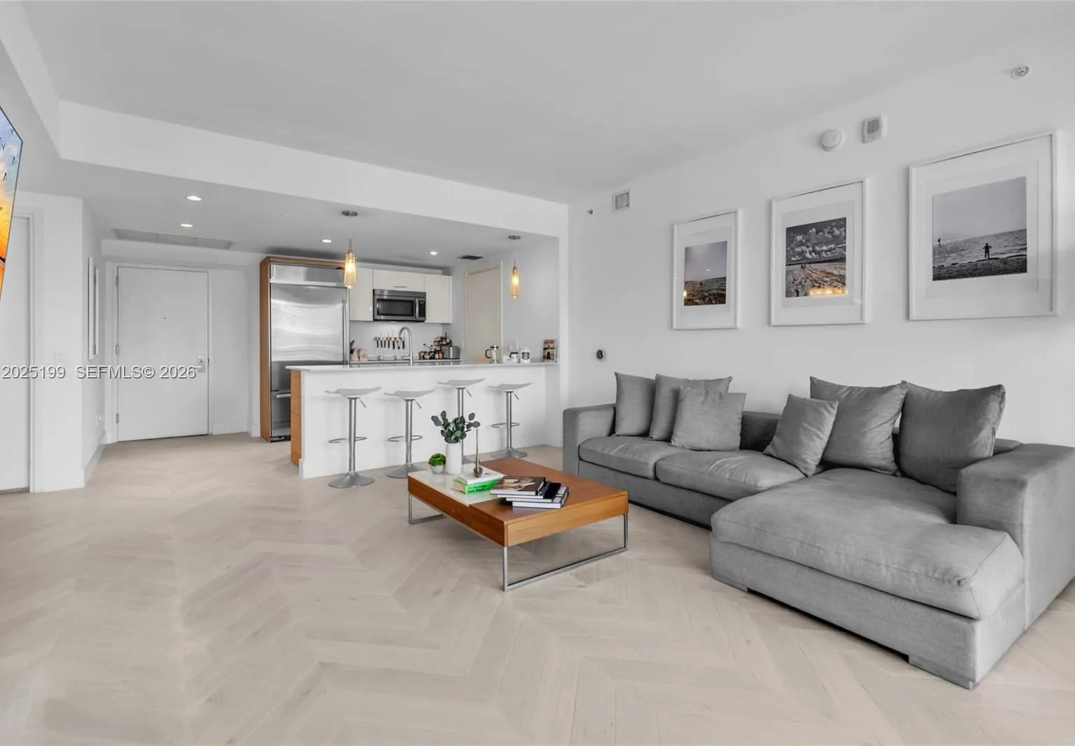 Brickellhouse Condo — Photo 1