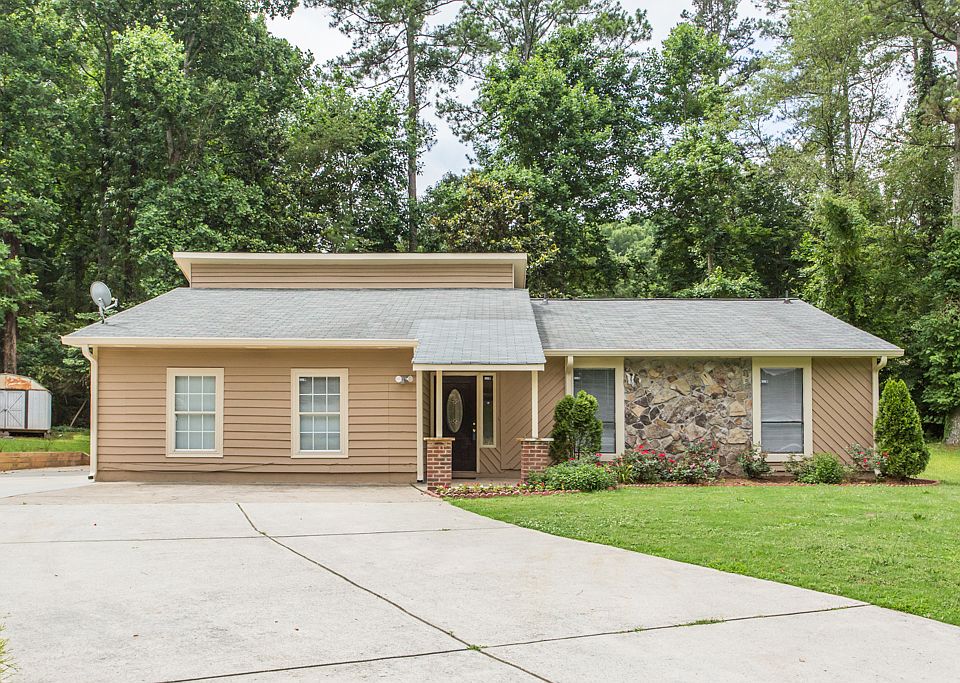 1st image of 989 Park Forest Dr