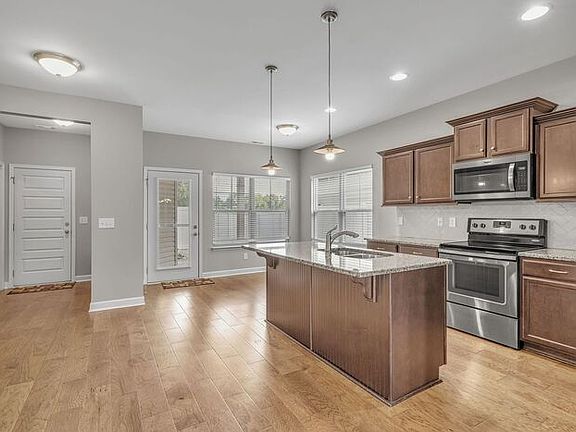5th image of 2137 Gold Valley Dr
