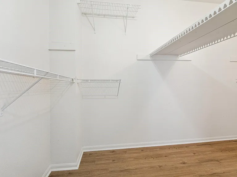 2100 Tanglewilde St #514 — Photo 8