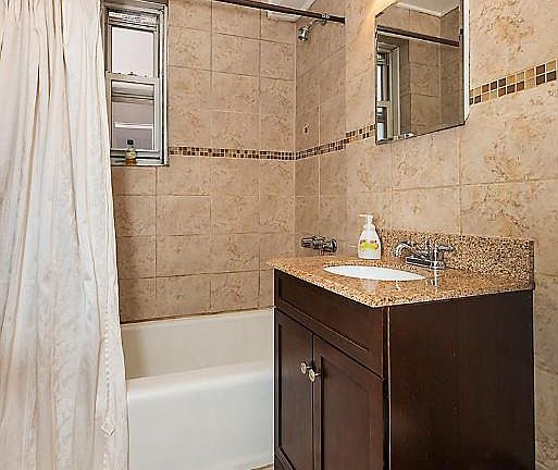 5th image of 3935 51st St APT 2G