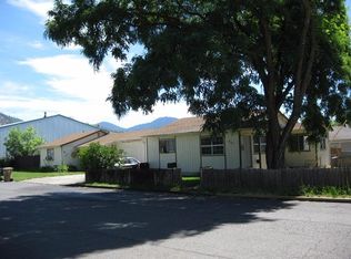 709 SE 12th St, Grants Pass, OR 97526