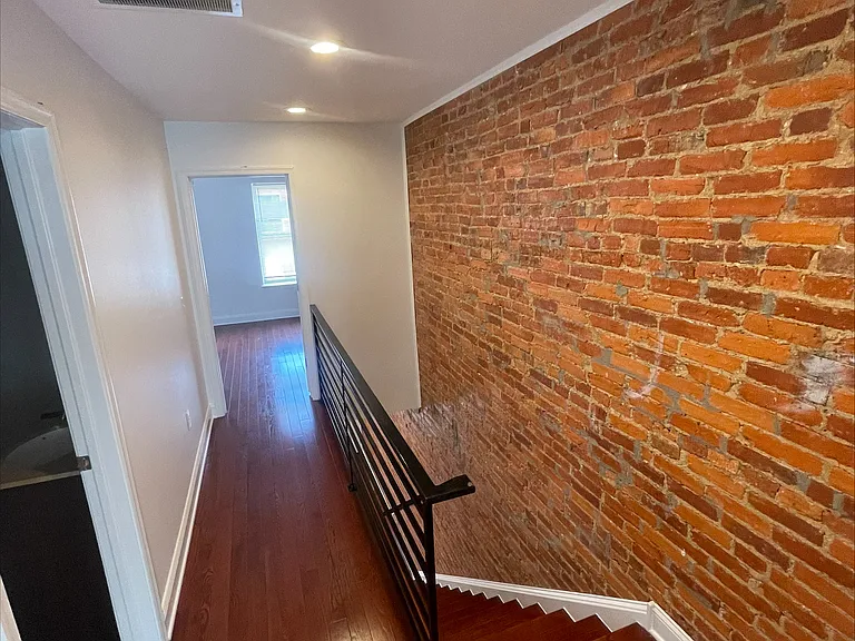 2044 Pierce St — Photo 6