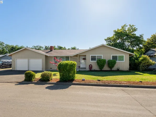 1371 NW Jefferson St, Roseburg, OR 97471