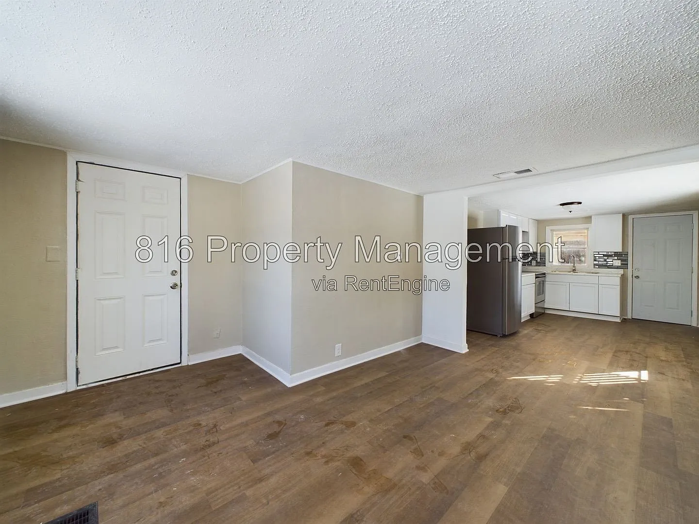 2 bed, 1.0 bath, 617 sqft, $925 — Photo 2