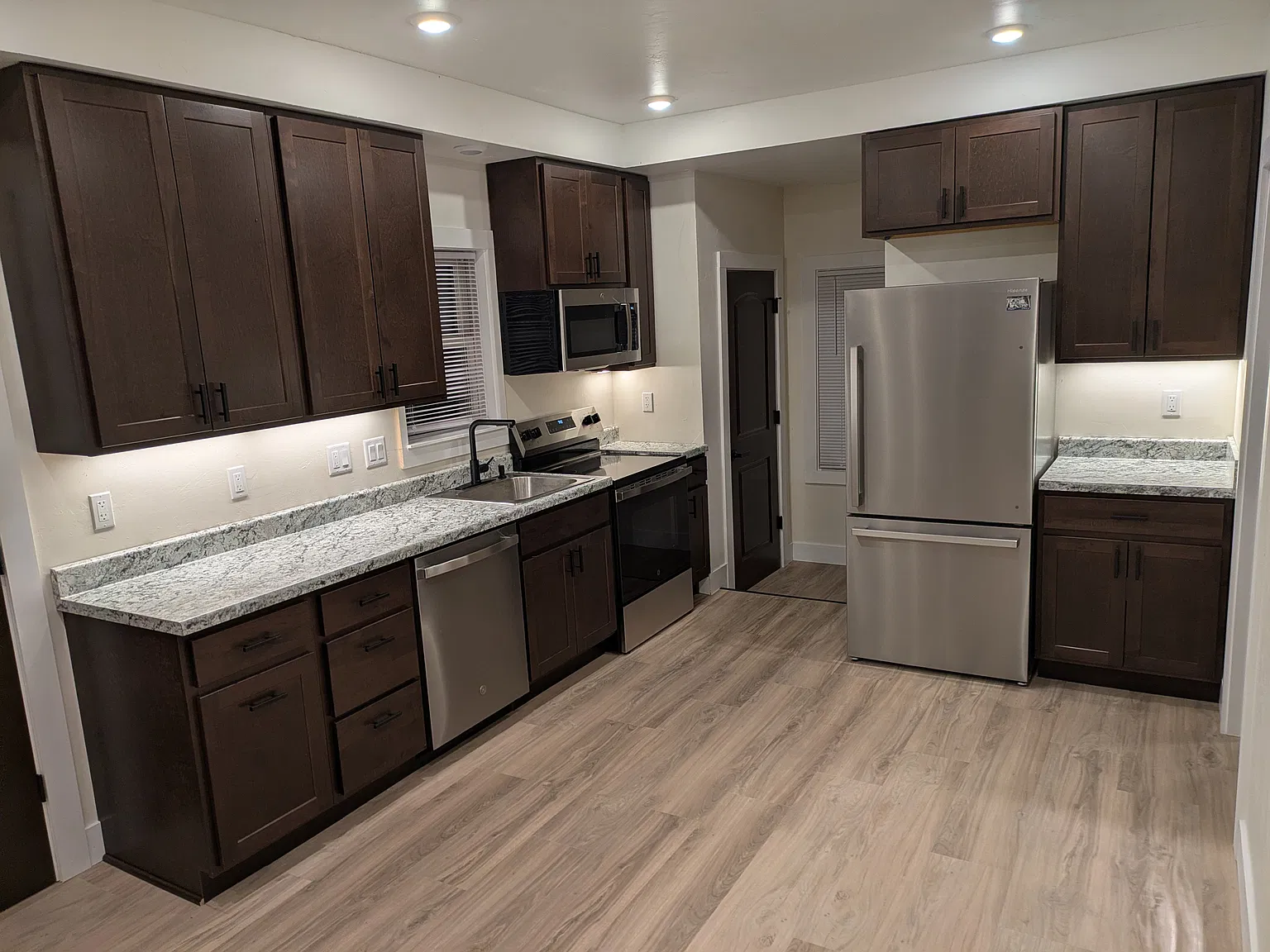 205 Klein St — Photo 1