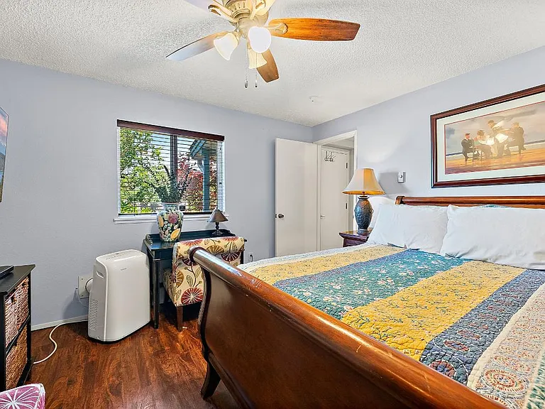 16920 Flume Rd SE #ADU — Photo 3