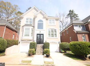 2532 Chestnut Lndg, Dunwoody, GA 30360