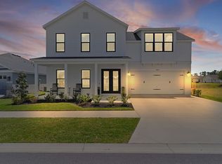 7675 Chastain Cir, Okahumpka, FL 34762