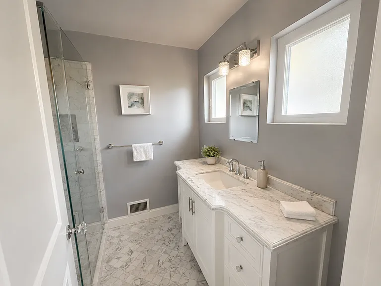 1501 Country Club Dr — Photo 12