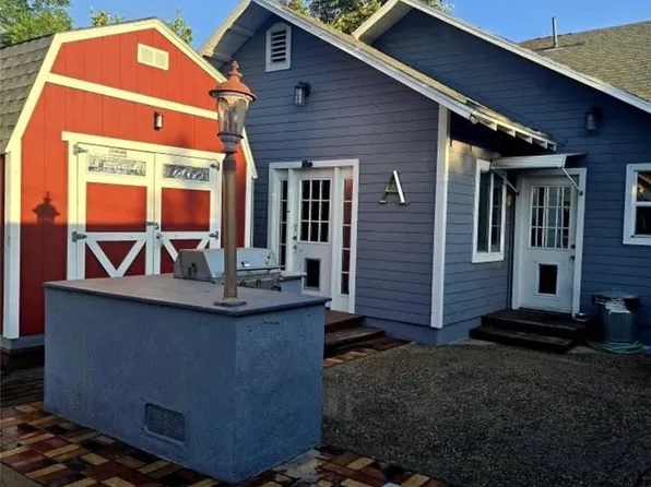 141 W 1st St, San Dimas, CA 91773