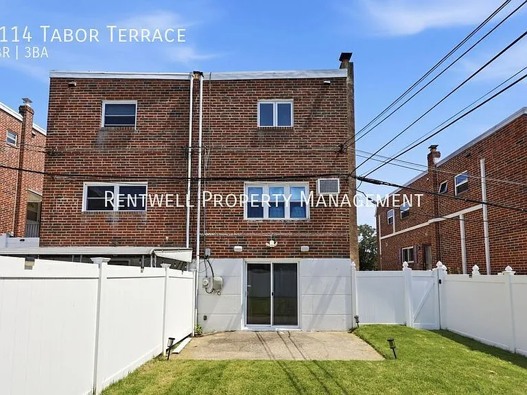 1114 Tabor Ter — Photo 24