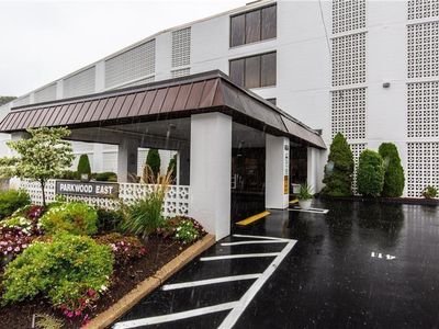 143 Hoffman Ave APT 410, Cranston, RI, 02920