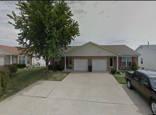 1742 Summergate Estates Dr, Saint Peters, MO
