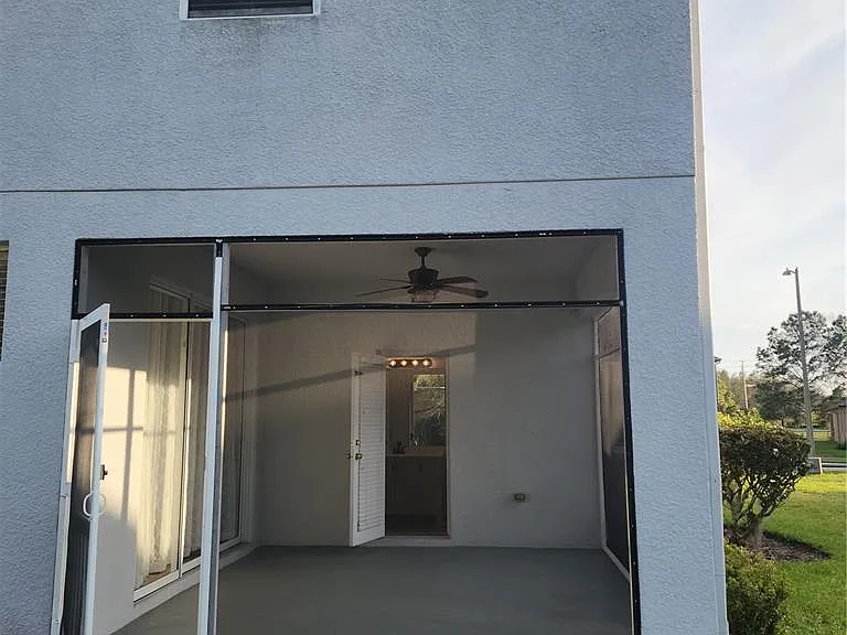 3048 Chessington Dr — Photo 16