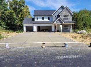 271 Harbor Village Dr, Georgetown, KY 40324