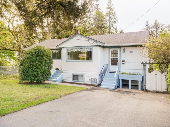 361 Cotlow Rd, Colwood, BC V9C 2E9