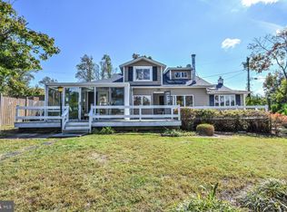 348 Riverside Rd, Edgewater, MD 21037