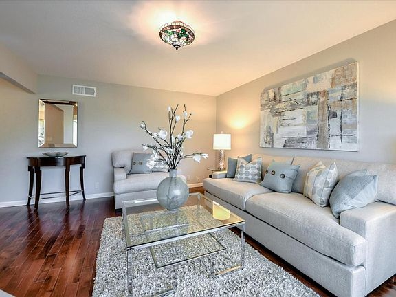 5th image of 495 Wildwood Way