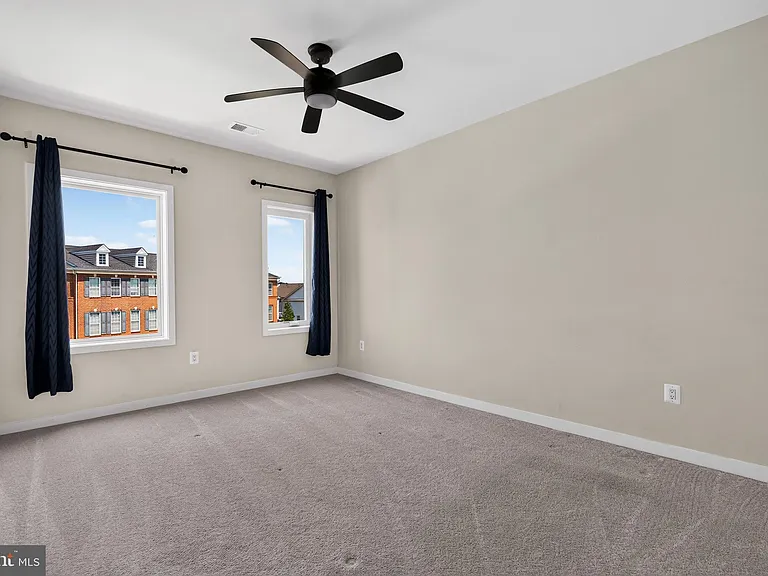 23685 Hopewell Manor Ter — Photo 29