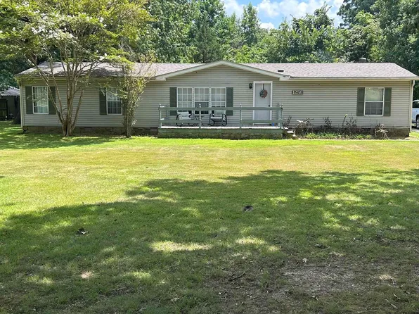 1256 W Court St, Piggott, AR 72454