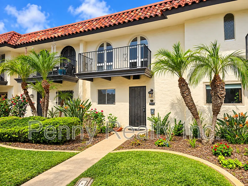 4104 Loma Riviera Ln
