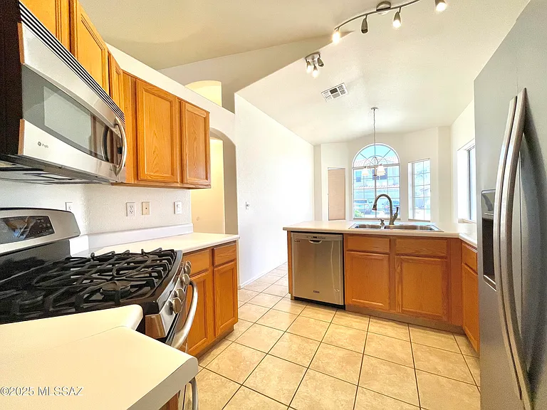 7774 E Castle Valley Way — Photo 6