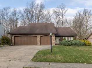 13576 Fairwinds Dr, Strongsville, OH 44136