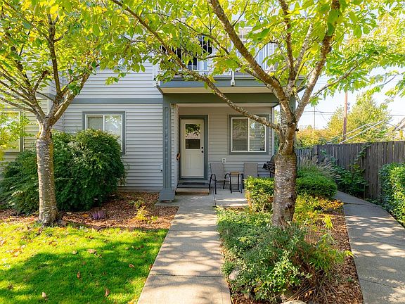 4th image of 211 Victoria Rd #101