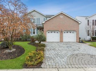 515 Grandview St, Middlesex, NJ 08846