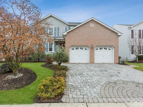 515 Grandview St, Middlesex, NJ 08846