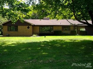 3279 N M 63, Benton Harbor, MI 49022