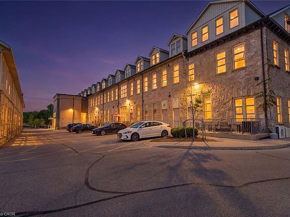 3rd image of 25 Concession St #111