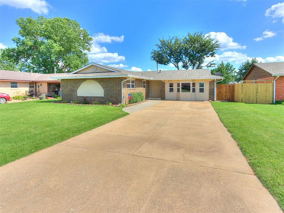 1st image of 212 Gath Cir