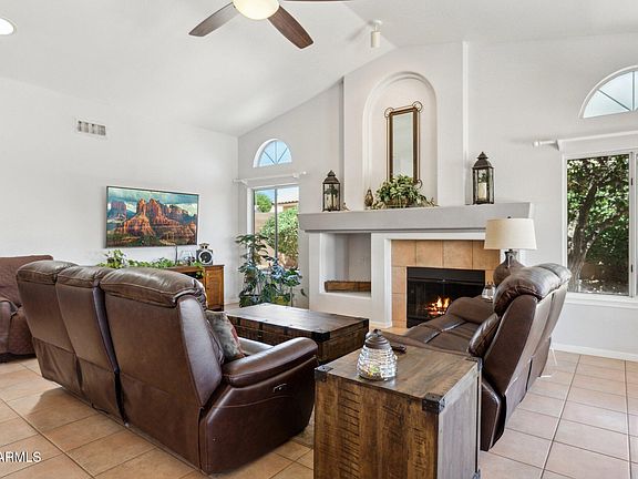 5th image of 4401 E BARWICK Drive