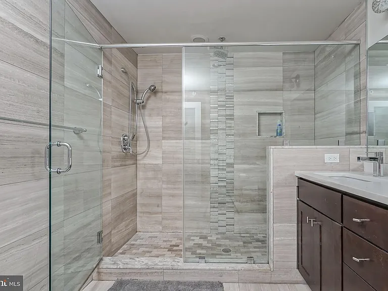 2332 Ellsworth St — Photo 23