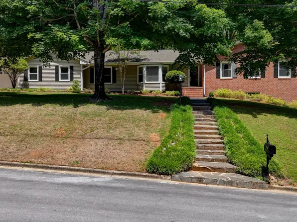 5 Hillcroft Dr NE, Rome, GA 30161