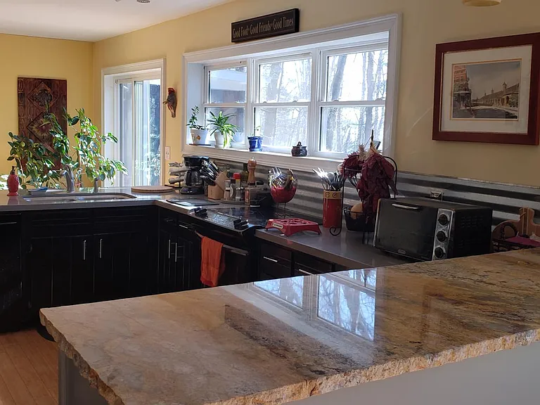 Bright open Kitchen