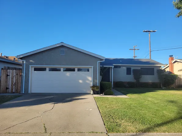 940 Rolling Green Dr, Rio Vista, CA 94571