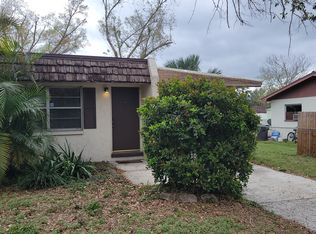 8945 Old Temple Terrace Hwy APT B, Tampa, FL 33637