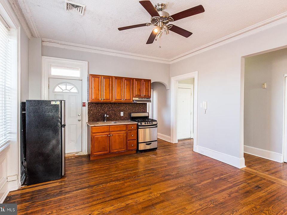 1st image of 3017-19 W Girard Ave #3F