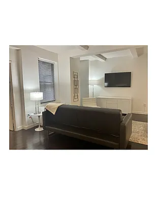 Living room, photo 2