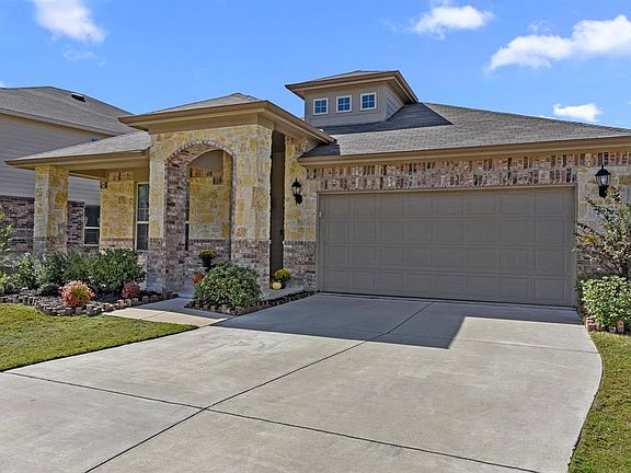 2nd image of 2920 Big Horn Bluff Ct