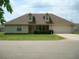 115 Vine St, Bono, AR 72416