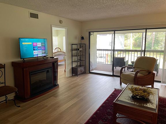 3rd image of 5 Cypress Run APT 51B